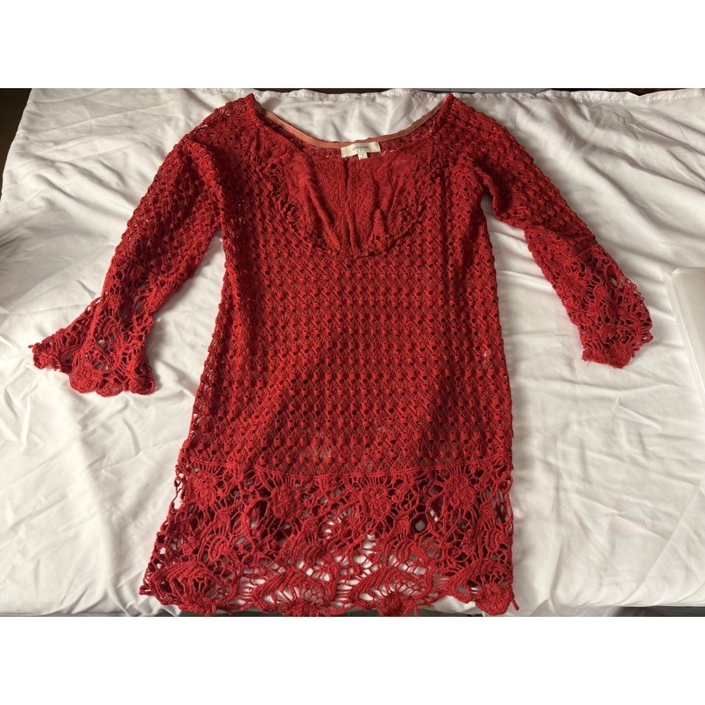 Umgee USA Rust Red Crochet Lace Tunic Top Small Boho Bell Sleeve Floral Knit